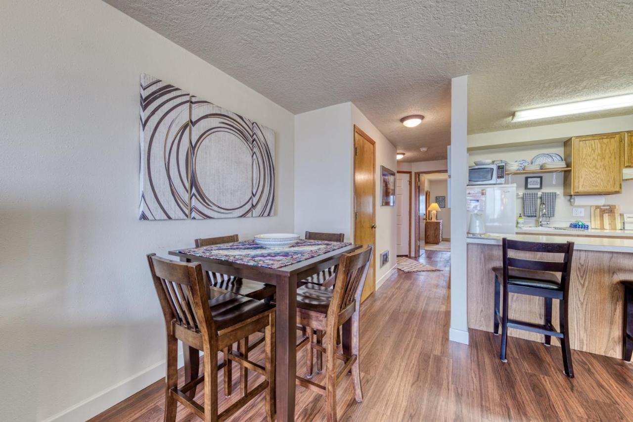 Appartamento Ocean View Vacay Rockaway Beach Esterno foto