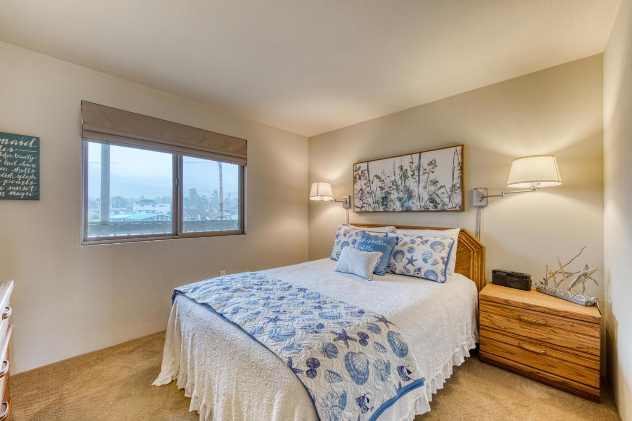 Appartamento Ocean View Vacay Rockaway Beach Esterno foto